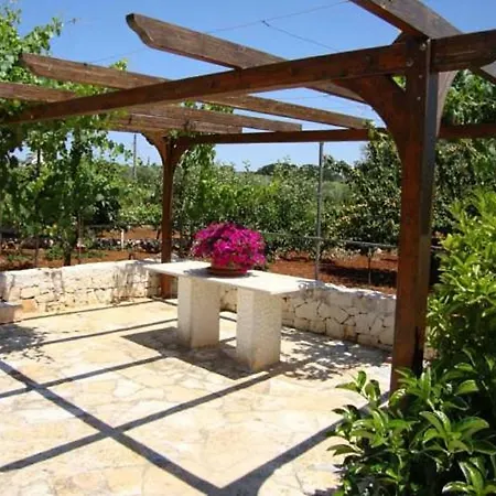 בית נופש Trullo Delle Rose *