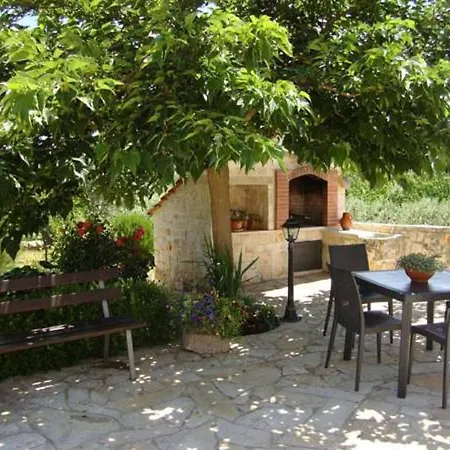 בית נופש Trullo Delle Rose *